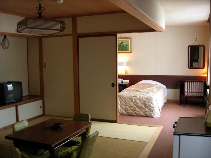 Hotel Weisser Hof Happei Hakuba Exterior photo